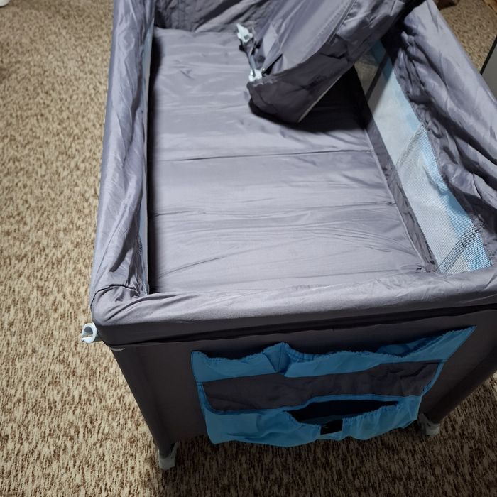 Berço de viagem novo