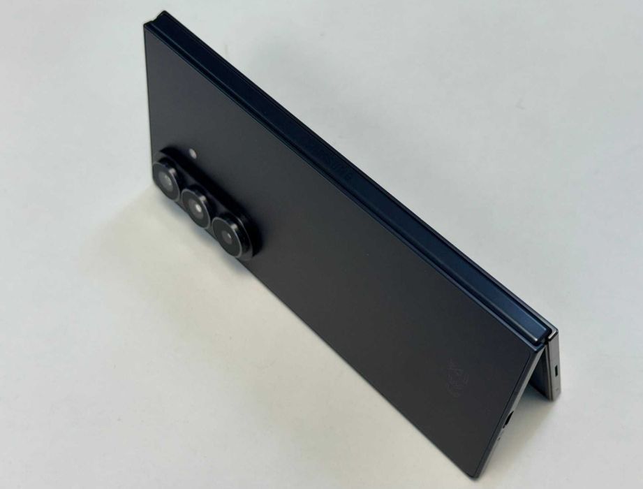 Samsung z fold 7, jest 128GB/512