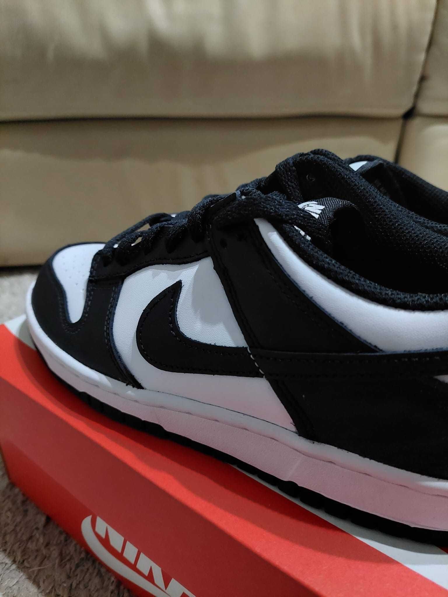 Nike Dunk Low Black White Panda 38
