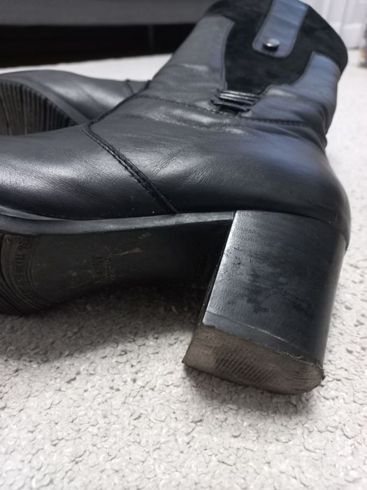 Зимові жіночі чоботи