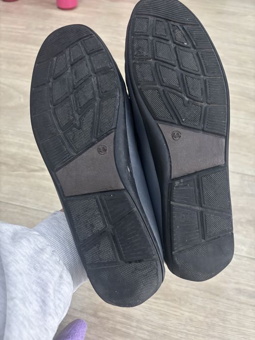 Чоловічі шкіряні мокасини