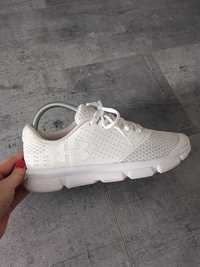 Buty Under Armour r 41 uniseks