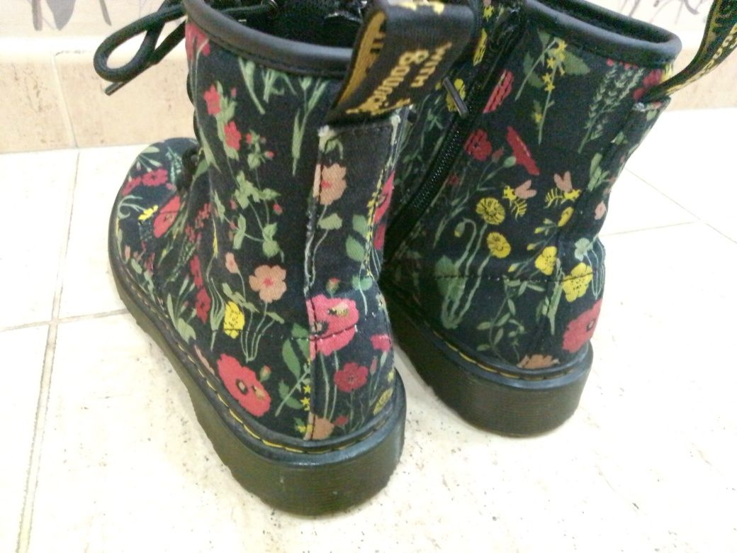 Черевики Dr. Martens botanics