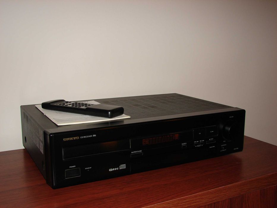 Amplituner z CD ONKYO CR-70R Czarny