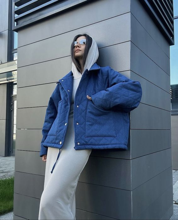 Крутезний утеплений бомбер з деніму