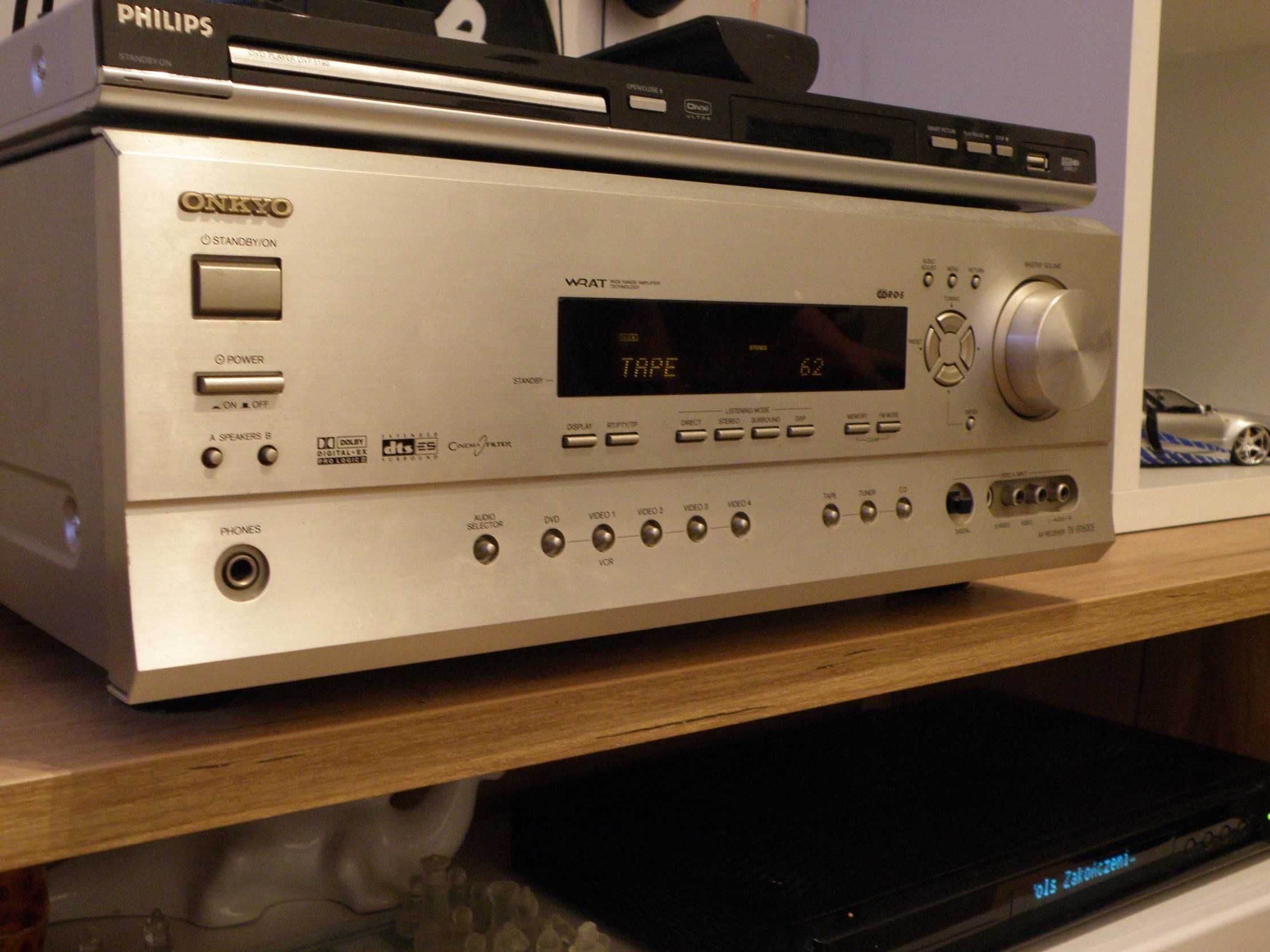 Amplituner kina domowego Onkyo TX SR600E