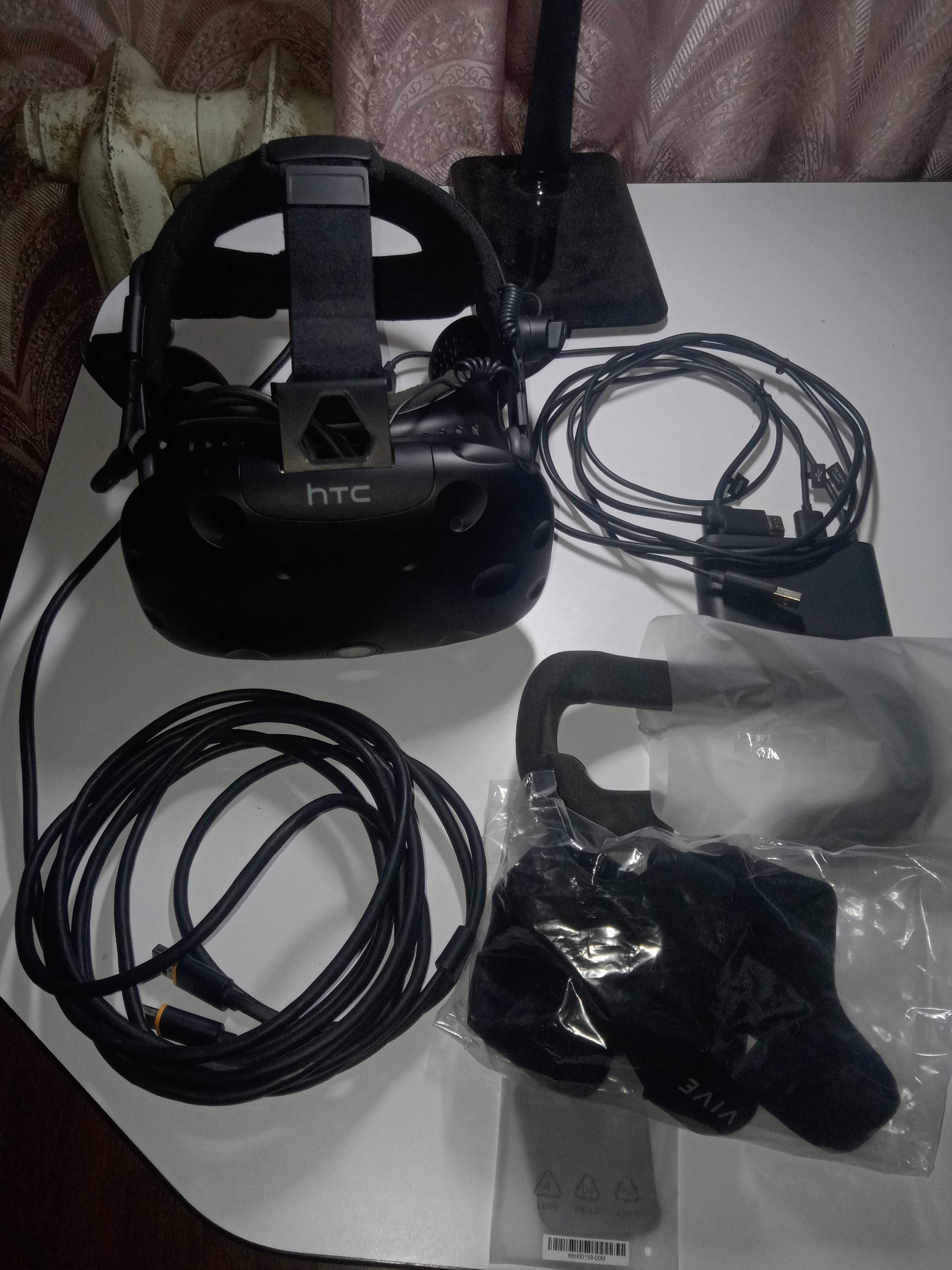 Шолом віртуальної реальності HTC Vive + Deluxe Audio Strap