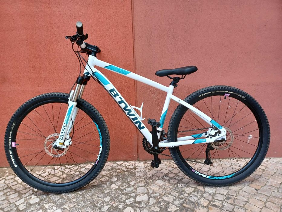 bicicleta BTT Decathlon Btwin Rockrider ST540