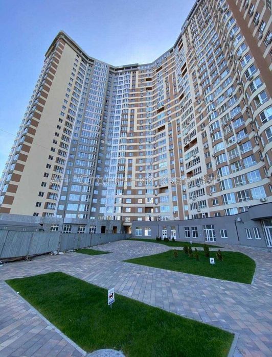 Однокімнатна квартира після будівельників в ЖК«Family & Friends»