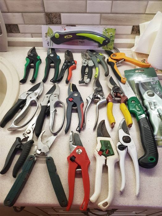 Садові ножниці сікатор пилка