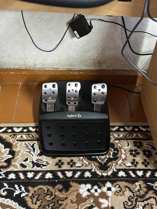 Ігровий руль Logitech G29 + shifter (PC, PS4, PS5)