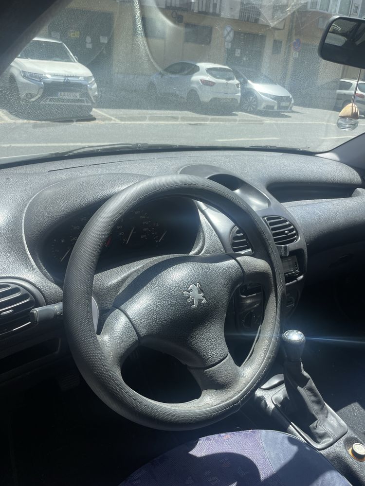 Peugeot 206 1.2 gasolina