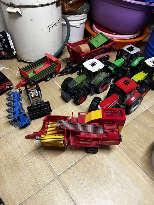 Bruder zabawki ciagniki tur kombajn