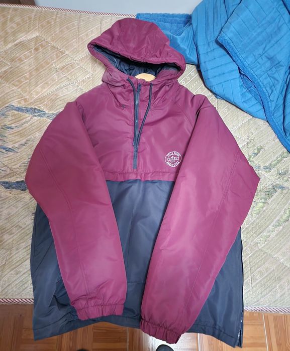 Casaco Vermelho e Preto Décimas L