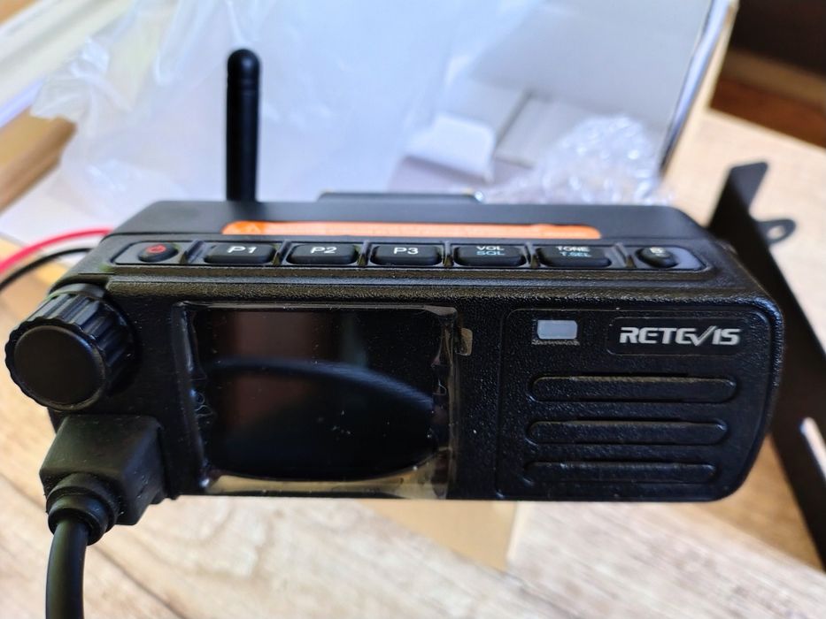 Retevis RT73 radiotelefon mobilny, krótkofalówka VHF UHF, DMR, APRS