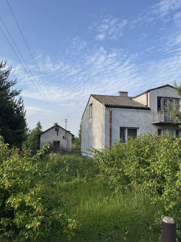 Sprzedam dom z budynkiem gospodarczym + 2,5ha ziemi
