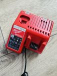 Oryginalna ładowarka do baterii M12 M18 Milwaukee 12V 18V