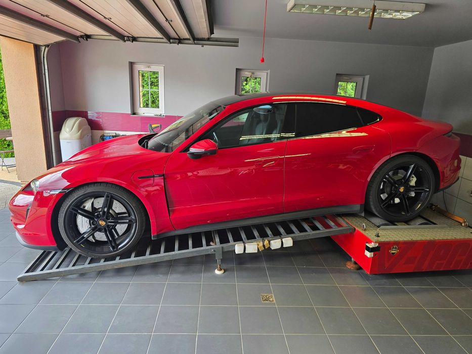 Chiptuning Taycan Etron Hamownia 4WD DPF EGR ADBLUE SCR Lambda NOX