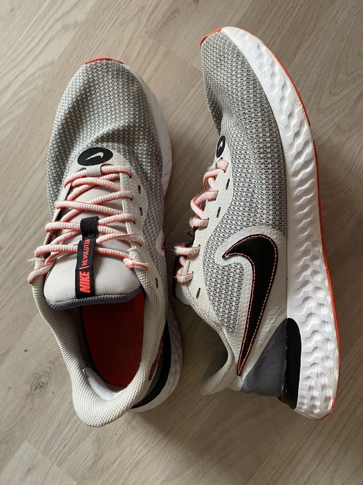 Кросівки чоловічі для спорту чи роботи 43р27см Nike Revolution Найк