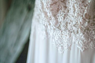 Suknia ślubna w kształcie litery „A” -rozmiar 38,40,42