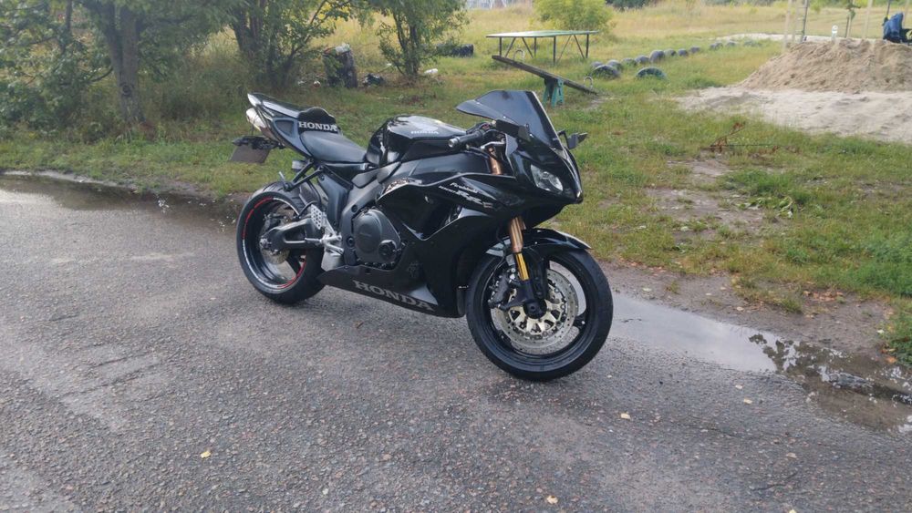 Хонда сбр 1000рр 2006 року