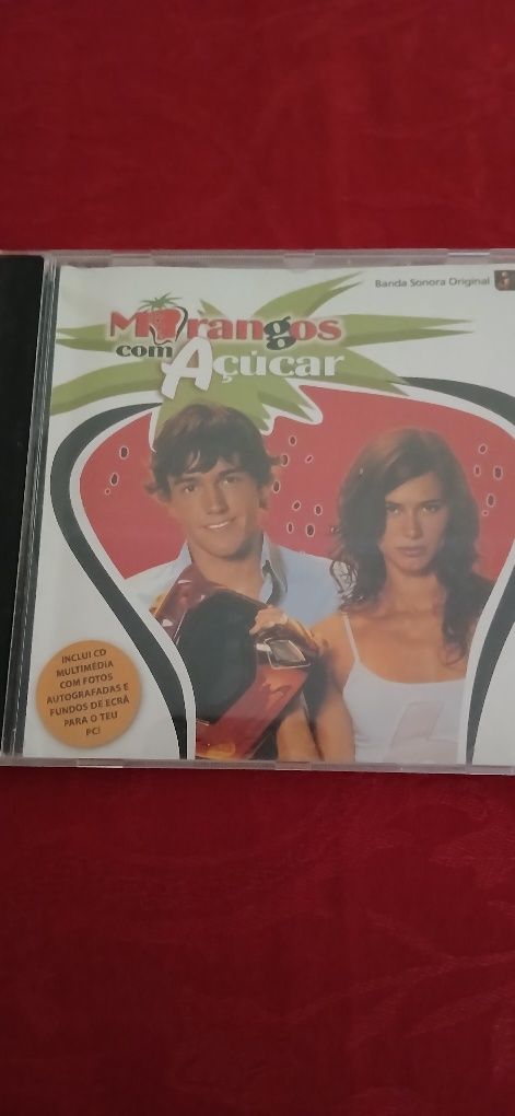 CD multimédia Morangos com Açúcar