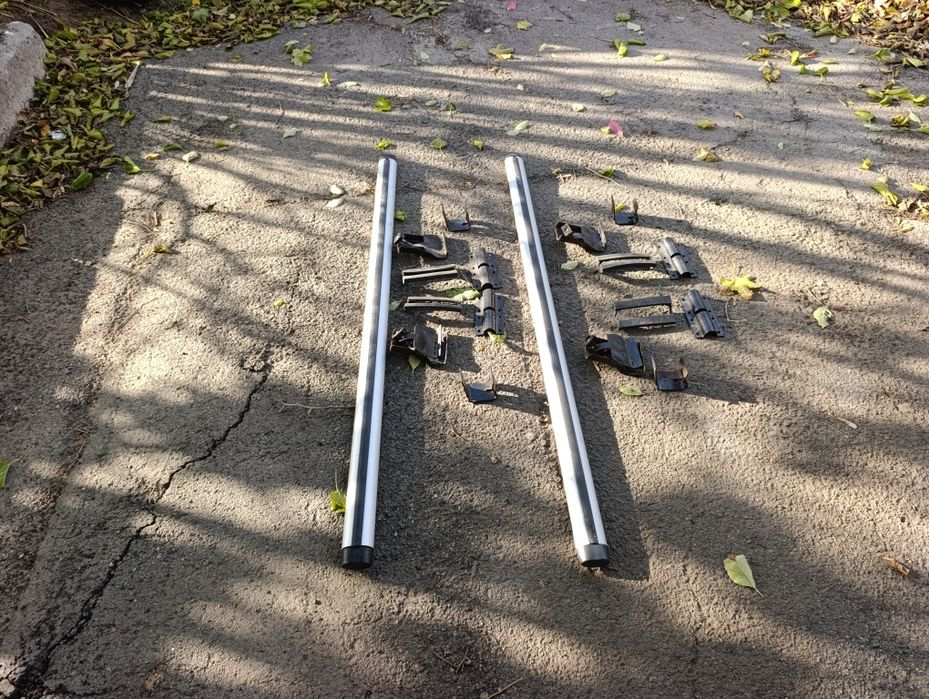 Автомобільний багажник