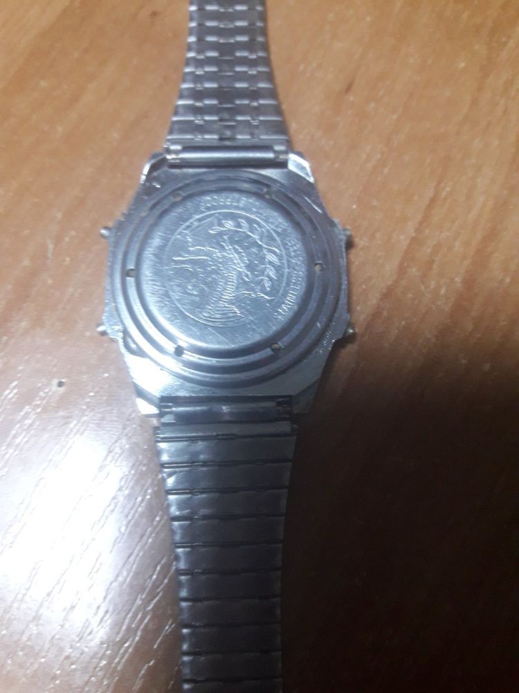 Продам часы электронные Монтана  Montana винтаж времен СССР 90-е
