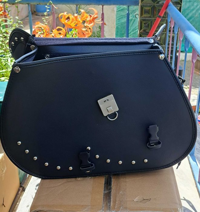 Material Kawasaki EN e Vulcan + Camera Ford Focus MK 2.5