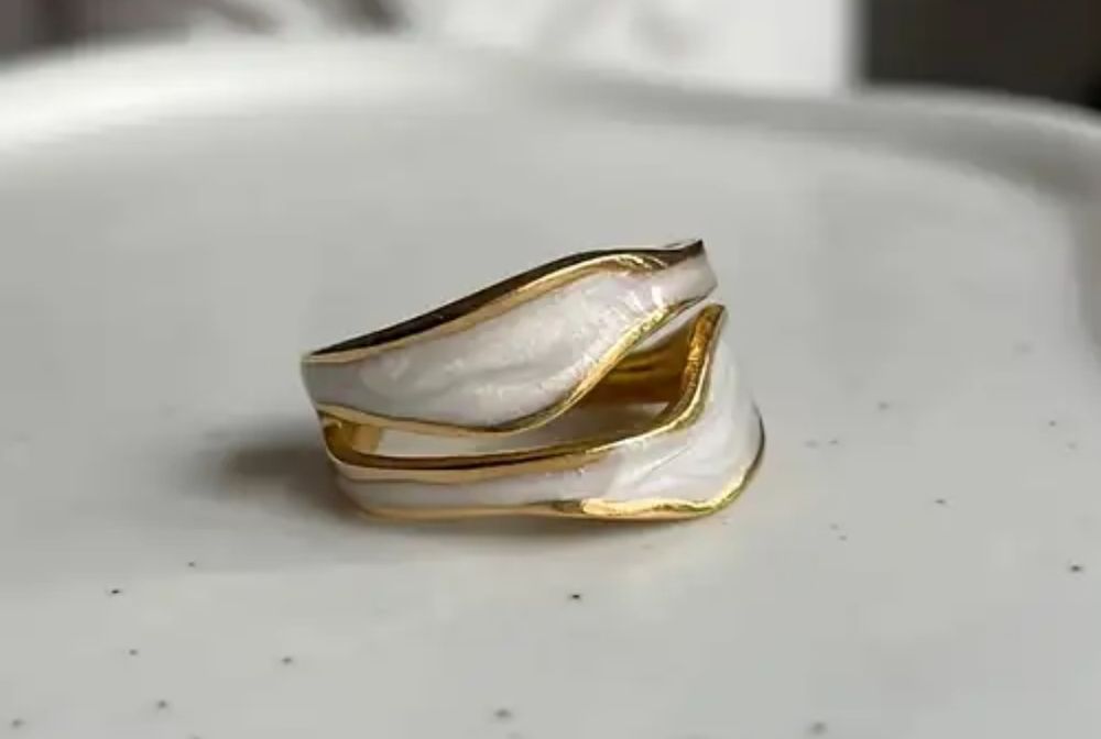 Стильна каблучка нова