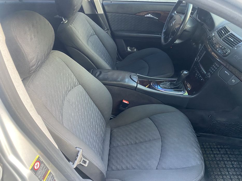 Mercedes-Benz E-Class 2005