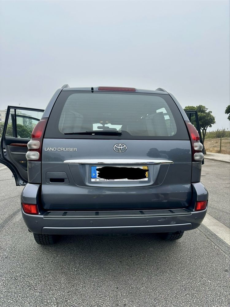 Toyota land cruiser