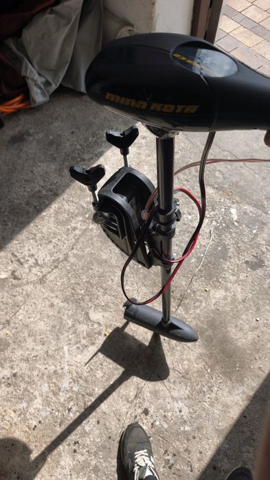 Sprzedam silnik do łódki minnkota endura c2