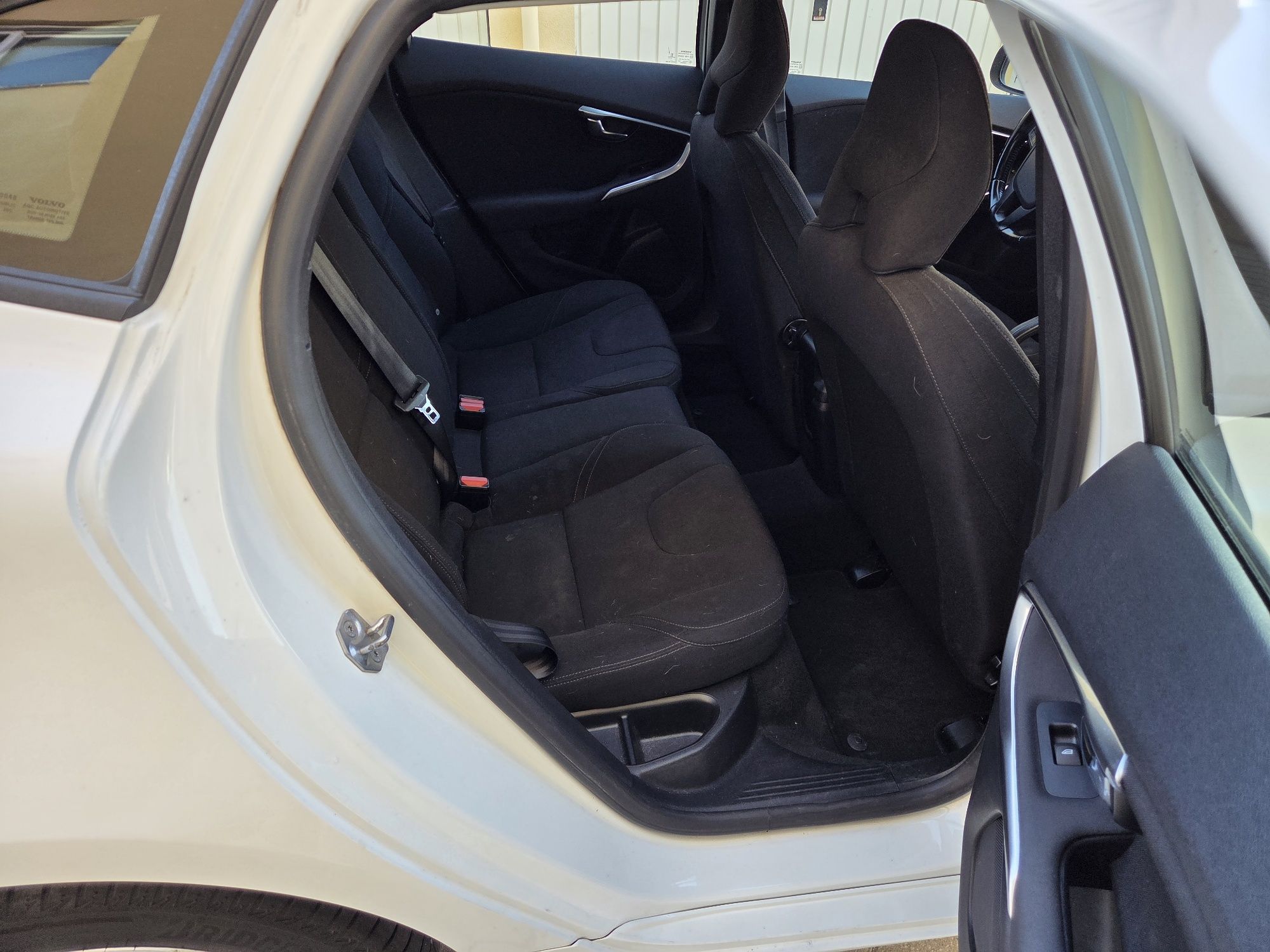 Volvo V40 D2 2014 com 181900Km