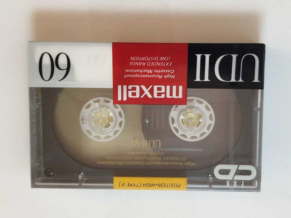 нові аудиокасети MAXELL UD II 60
