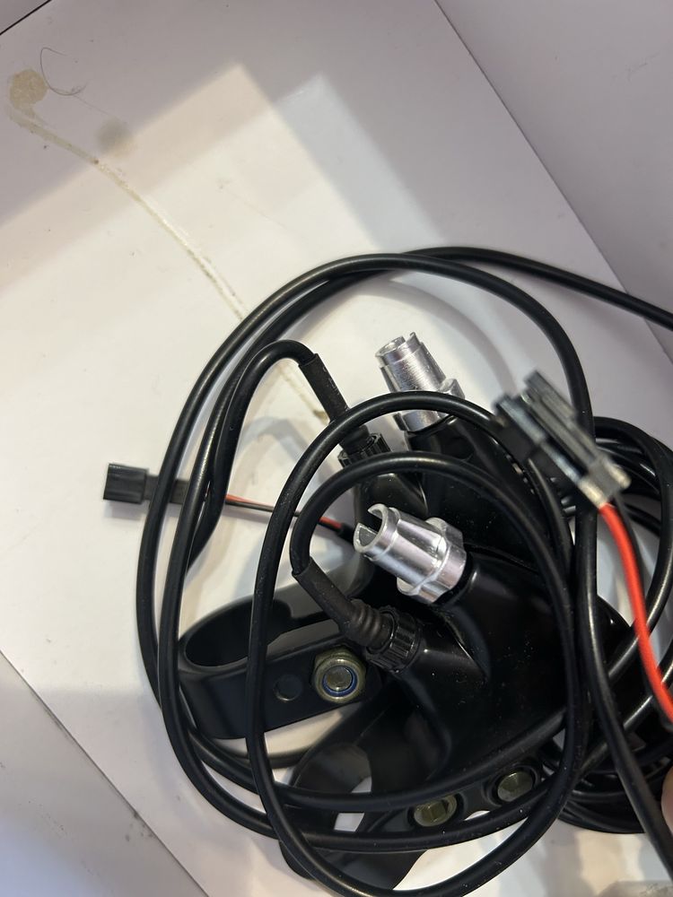 Klamka hamulca z cuknikiem 2 pin do rowera elektrycznego
