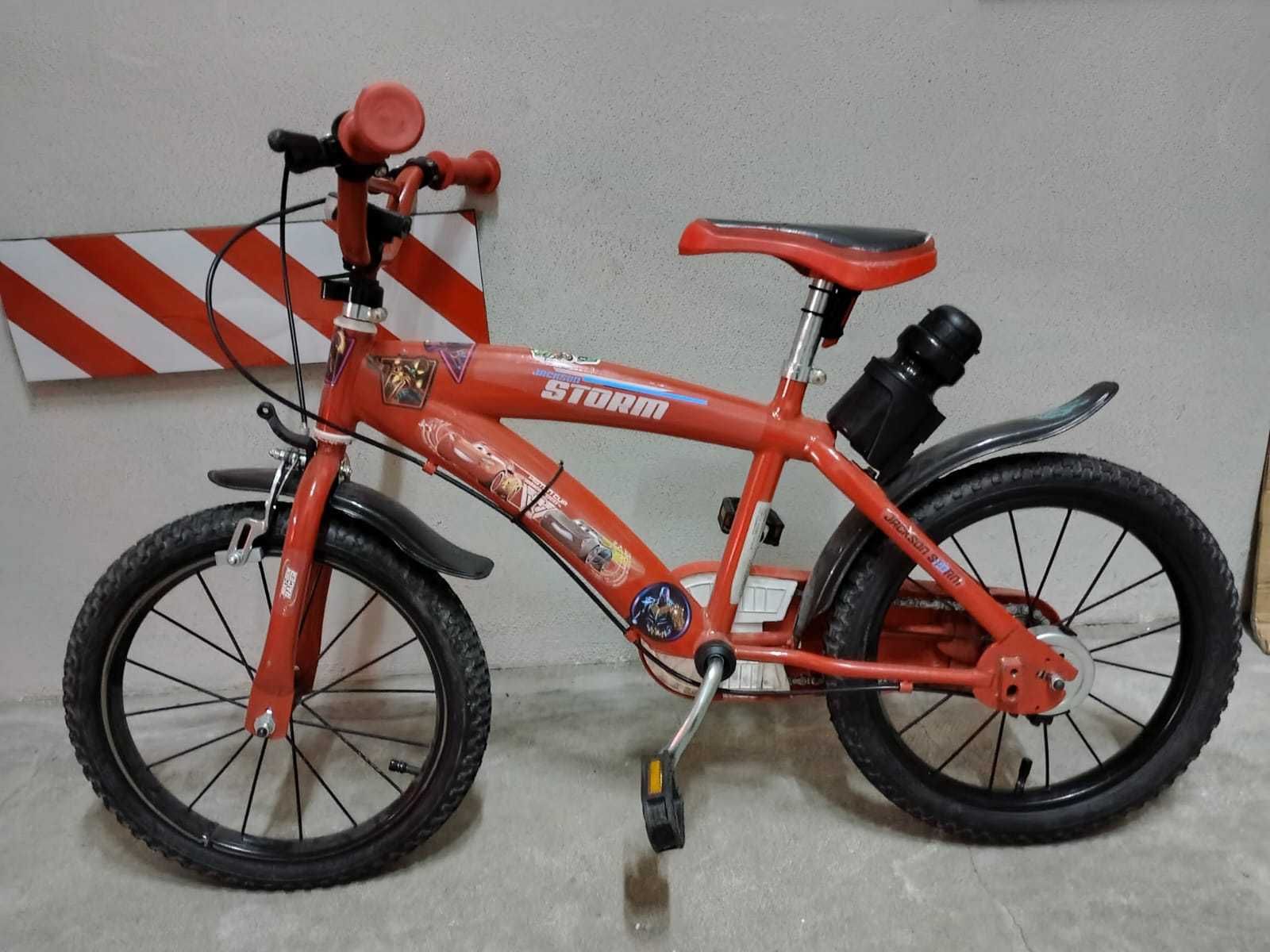 Bicicleta de criança roda 16" CARS MCQUEEN (como nova)