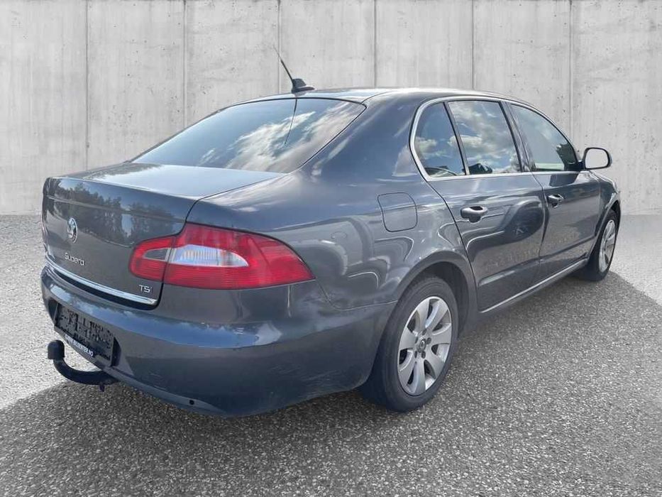 Wynajem samochodu Skoda Superb 2.0 tdi DSG skrzynia automatyczna