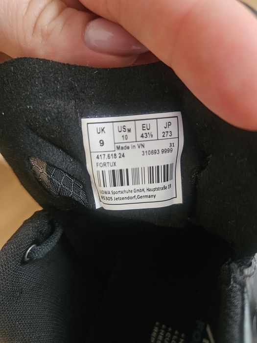 Buty sportowe Fortux by Lowa , czarne  rozm 43 1/2