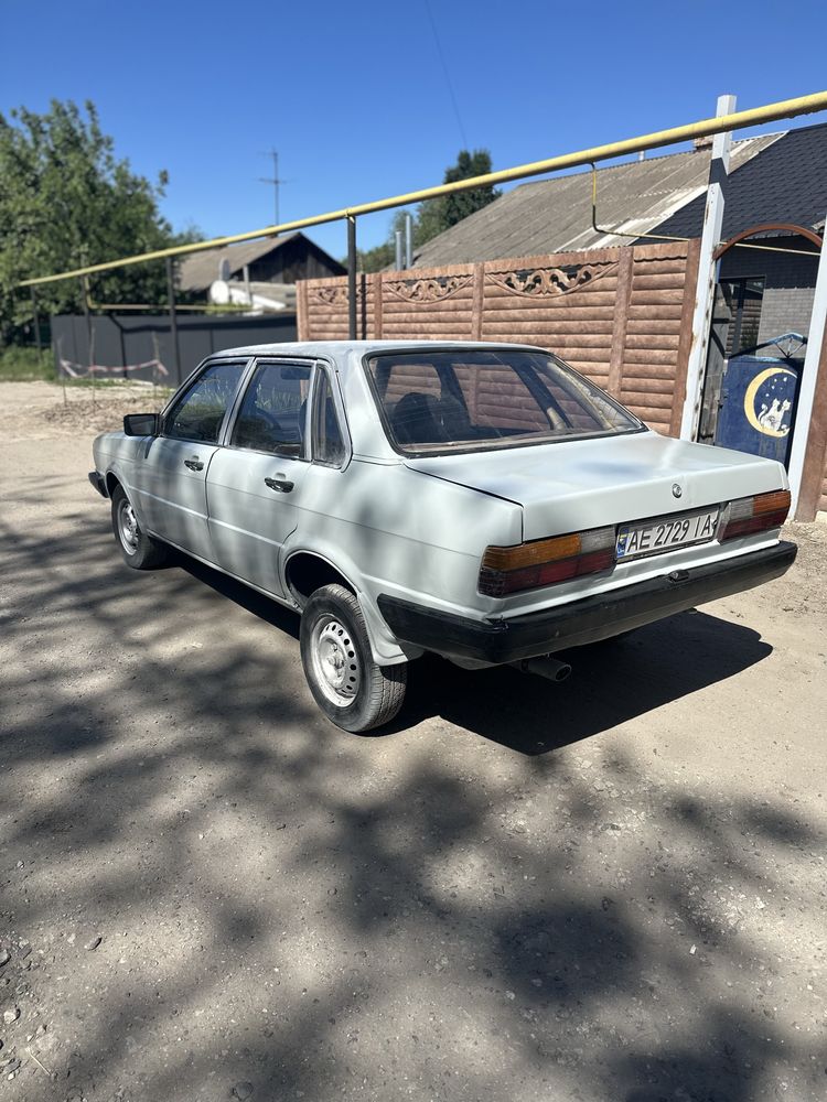 Audi 80 1.6 лс 8кл