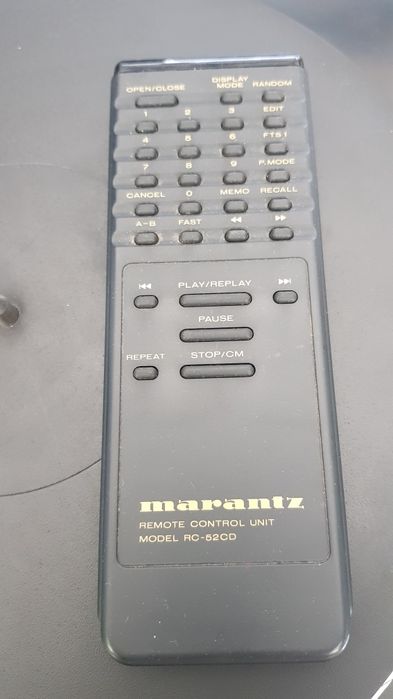 Marantz CD 52 com comando original.