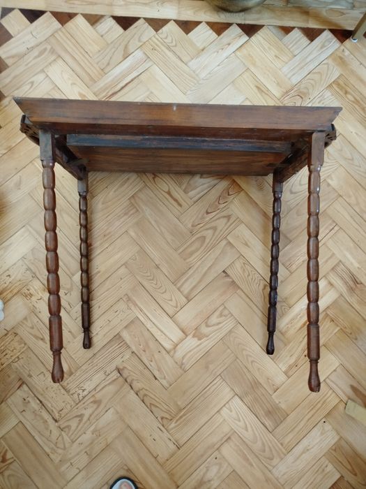 Mesa Vintage 1930 Bandeja Ango Indiana com incrustações em latão
