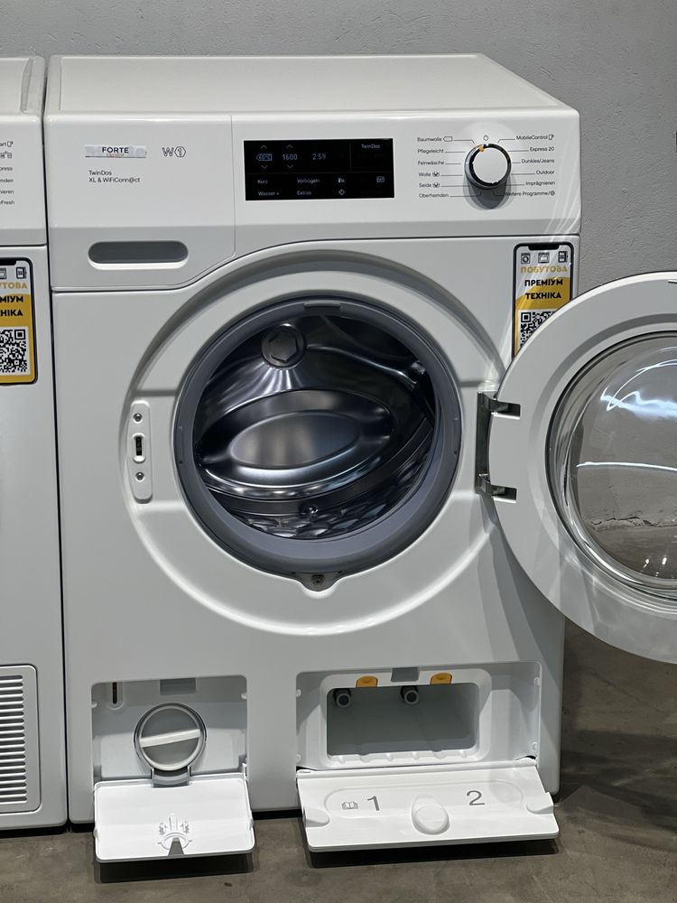Комплект пральної машини WCI 770 WPS та сушильної TEF 775 WP. Chrome!