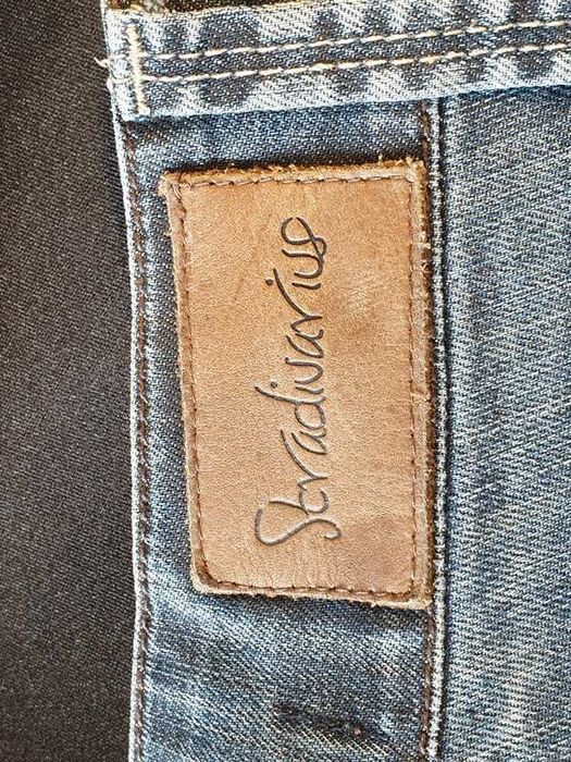 600 Dżinsy Stradivarius rozmiar 27/32