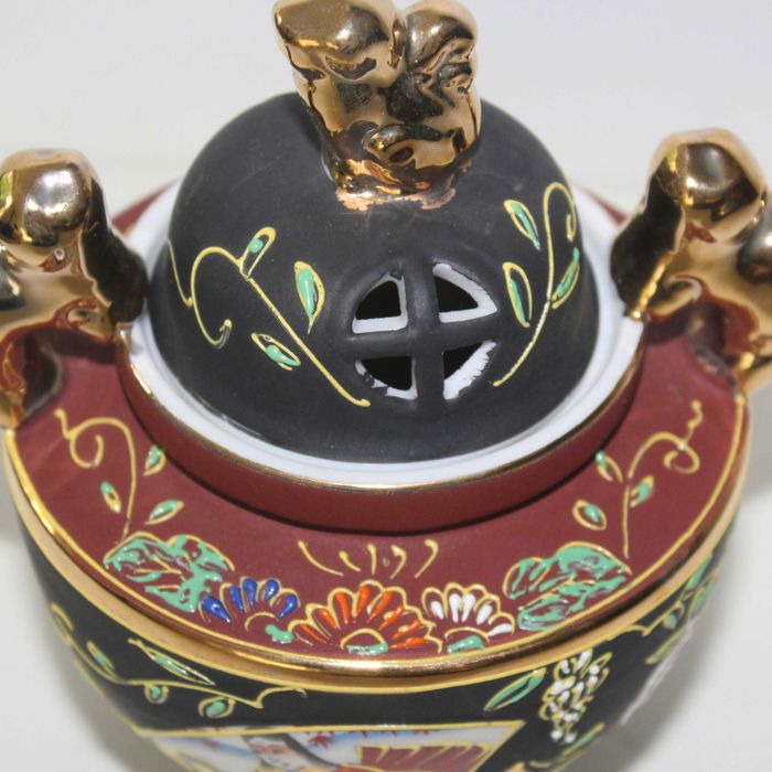 Porcelana Satsuma - Incensário Japonês
