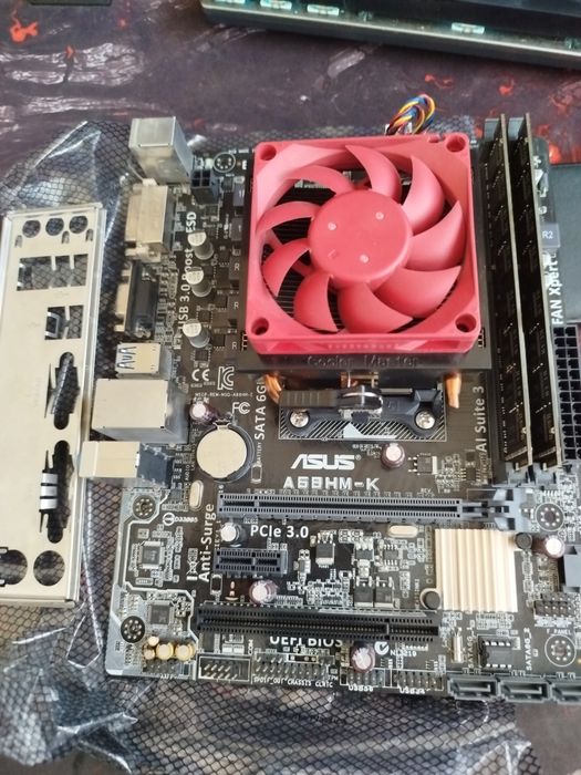 Комплект плата FM2+ процессорAMD A8-7650K 4ядра память 8GB кулер