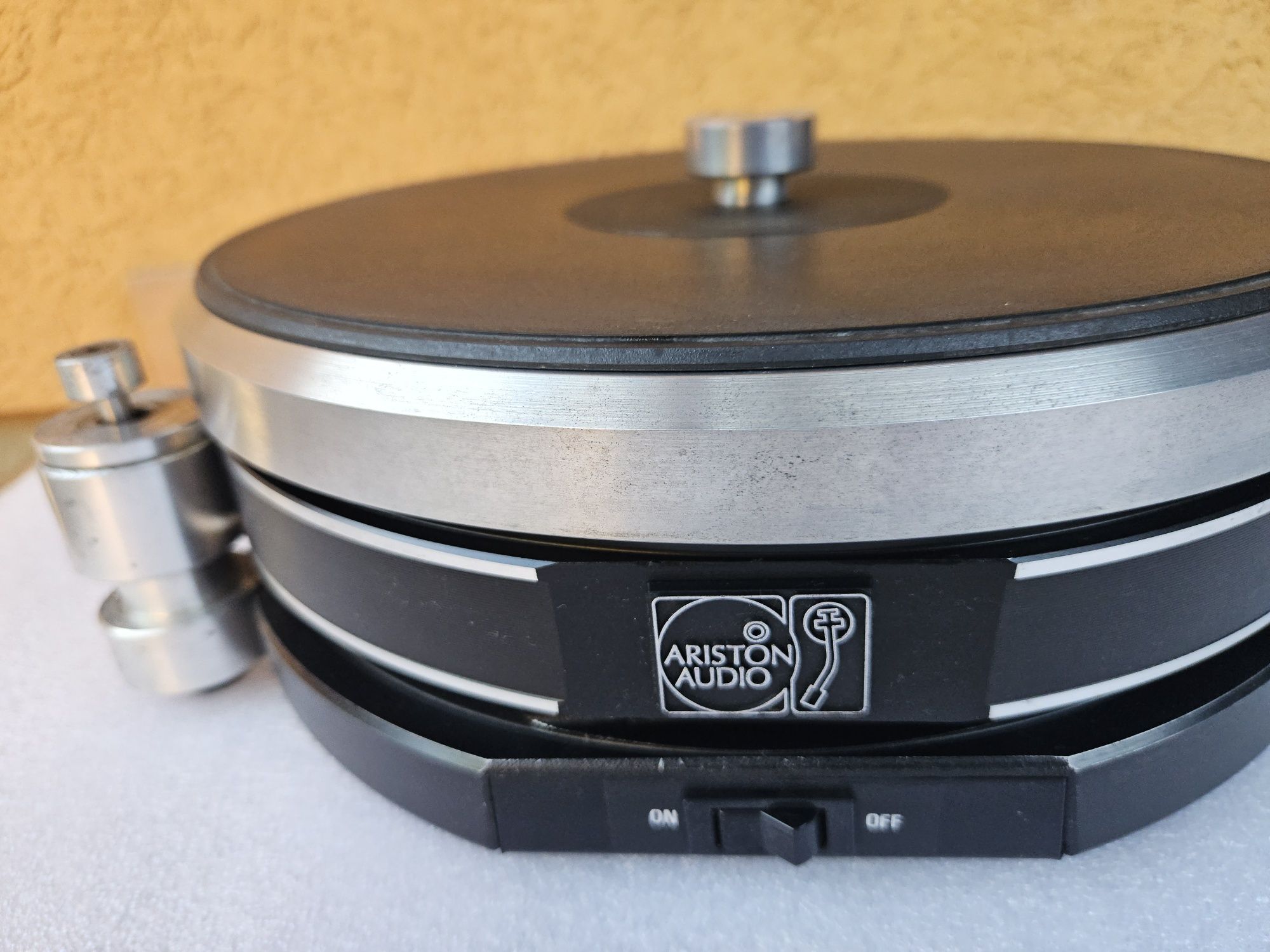 Ariston audio Rd40 вініловий програвач