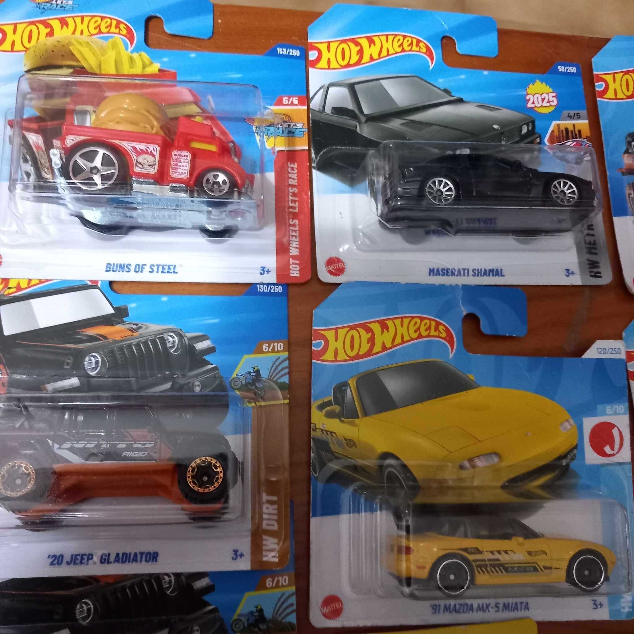 Hotwheels e Matchbox vários modelos com 20% de desconto