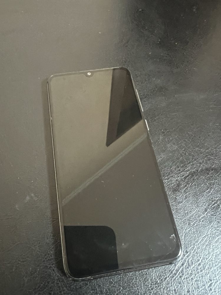Xiaomi mi 9 se телефон 6/128 амолед
