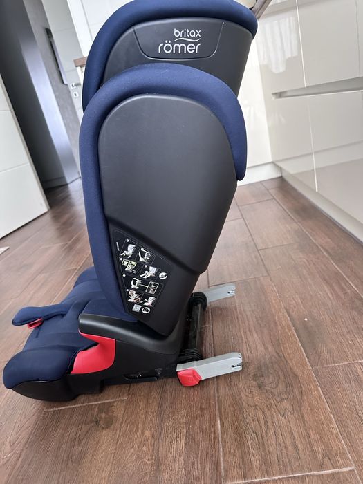 Автокрісло Britax